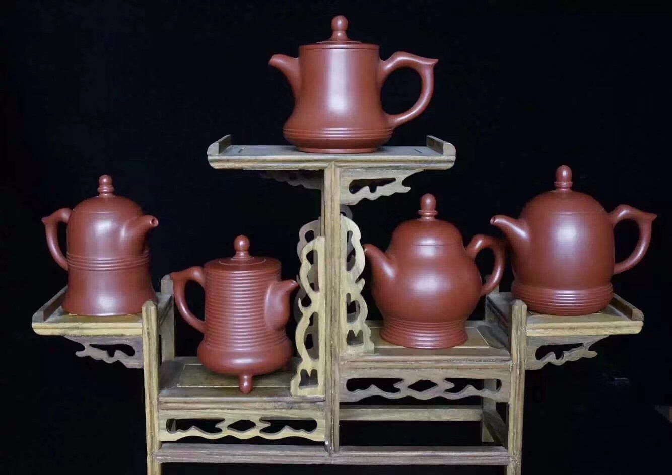章燕城手拉壶作品《五洲同乐》