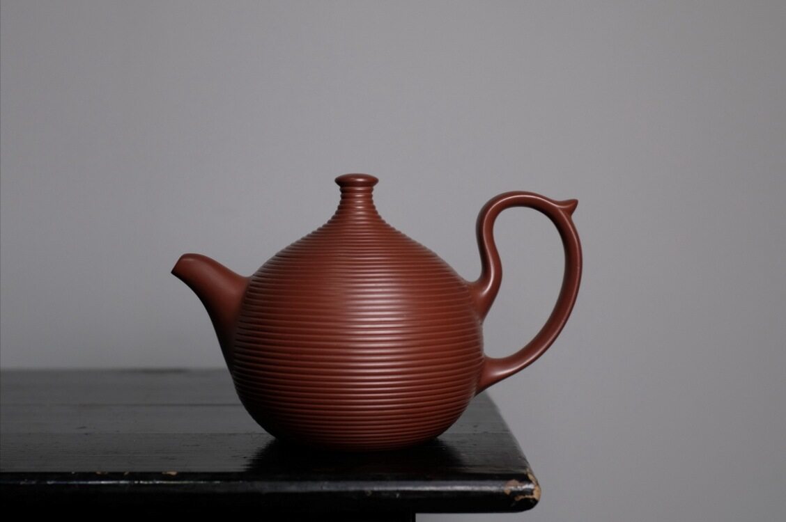 章燕城千环手拉壶《硕果》